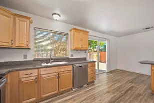4522 Breckenridge Way, Sacramento, CA 95838 - Photo 9