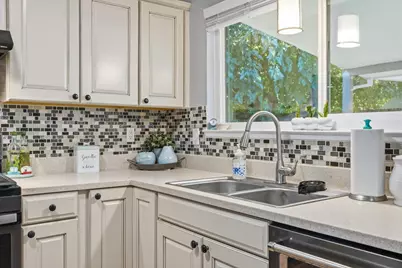 6634 Badger Ct, Sacramento, CA 95842 - Photo 9