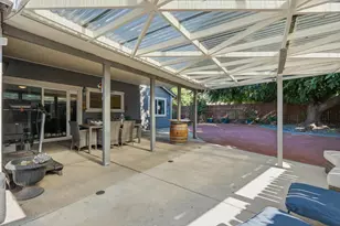 6634 Badger Ct, Sacramento, CA 95842 - Photo 19