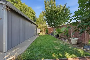 6634 Badger Ct, Sacramento, CA 95842 - Photo 27