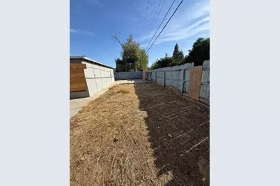 719 Kazmir Court, Modesto, CA 95351 - Photo 25