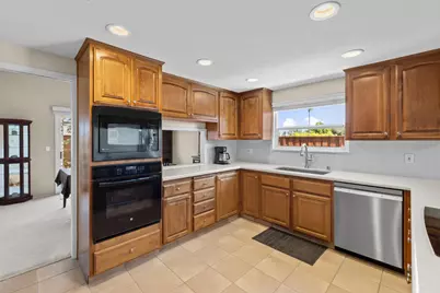 5923 Shadow Oak Drive, Citrus Heights, CA 95621 - Photo 11