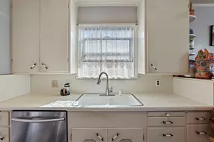 1019 S Country Club Blvd, Stockton, CA 95204 - Photo 13