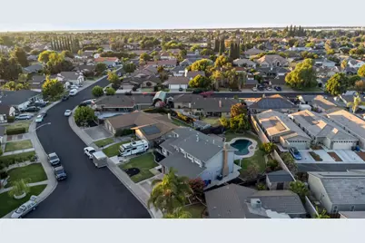 1412 Oakridge Court, Modesto, CA 95351 - Photo 39