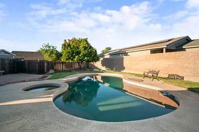 1412 Oakridge Court, Modesto, CA 95351 - Photo 29
