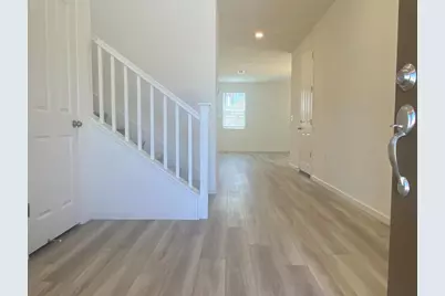 564 Spalding Way, Lathrop, CA 95330 - Photo 3