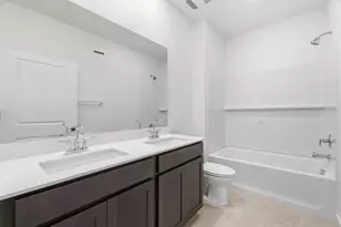8256 Seahorse Wy, Elk Grove, CA 95757 - Photo 3
