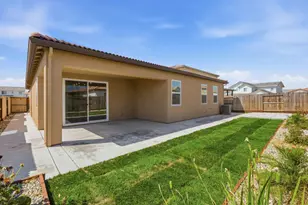 8256 Seahorse Wy, Elk Grove, CA 95757 - Photo 25