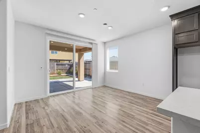 8256 Seahorse Way, Elk Grove, CA 95757 - Photo 19