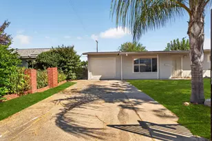 631 Las Palmas Ave, Sacramento, CA 95815 - Photo 5