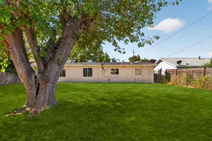 631 Las Palmas Ave, Sacramento, CA 95815 - Photo 29
