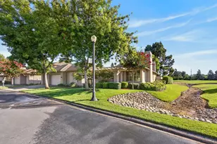 9596 Golf Course Ln, Elk Grove, CA 95758 - Photo 17