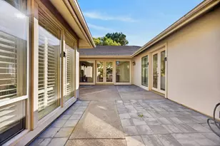 9596 Golf Course Ln, Elk Grove, CA 95758 - Photo 19