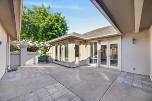 9596 Golf Course Ln, Elk Grove, CA 95758 - Photo 21