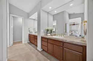 9596 Golf Course Ln, Elk Grove, CA 95758 - Photo 55