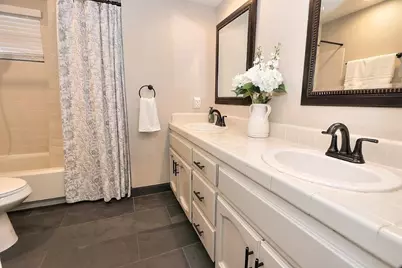 1431 Penhurst Way, Roseville, CA 95747 - Photo 37