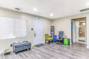 1549 W Orangeburg Ave, Modesto, CA 95350 - Photo 5