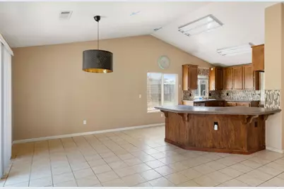 1021 Bay Shore Drive, Galt, CA 95632 - Photo 7