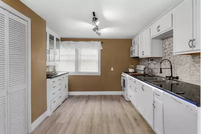 735 Pine Street, Chico, CA 95928 - Photo 27
