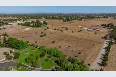 9833 La Clair, Wilton, CA 95693 - Photo 13