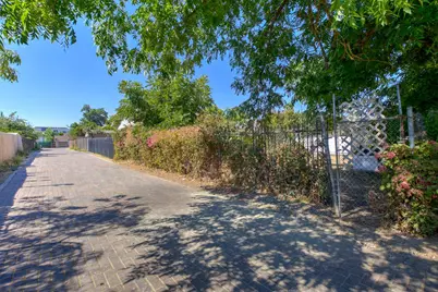 2328 Boxwood Street, Sacramento, CA 95815 - Photo 23