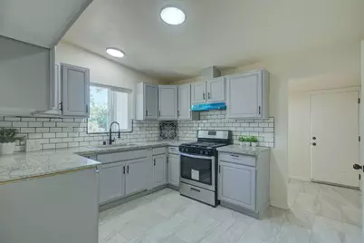 2328 Boxwood Street, Sacramento, CA 95815 - Photo 9