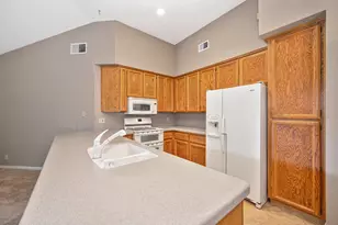 8461 Day Lillies Ln, Citrus Heights, CA 95610 - Photo 13