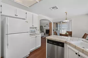 8019 Pinot Noir Way, Sacramento, CA 95829 - Photo 33