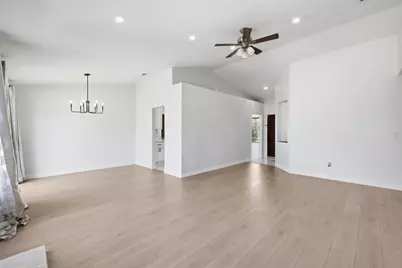 8300 Elkpoint Court, Sacramento, CA 95828 - Photo 19