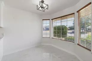 8300 Elkpoint Ct, Sacramento, CA 95828 - Photo 25