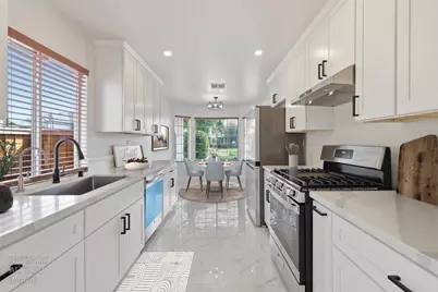 8300 Elkpoint Court, Sacramento, CA 95828 - Photo 9