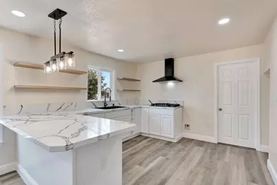 15760 Raymond Road, Madera, CA 93638 - Photo 13