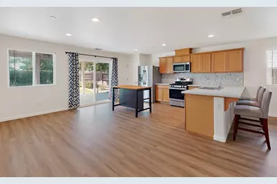 1360 Ladyfern Street, Plumas Lake, CA 95961 - Photo 13