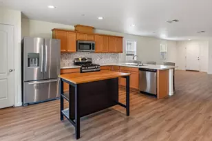 1360 Ladyfern St, Plumas Lake, CA 95961 - Photo 23