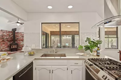 1306 Burgundy Court, Lodi, CA 95242 - Photo 9