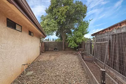 1306 Burgundy Court, Lodi, CA 95242 - Photo 47
