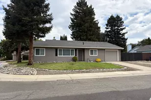 1 Donna Marie Ct, Sacramento, CA 95831 - Photo 3