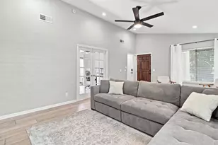 493 Cool Wind Way, Sacramento, CA 95831 - Photo 17