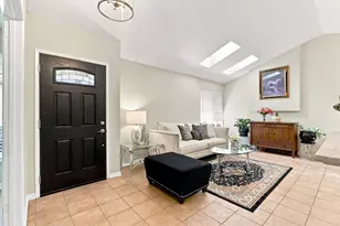 2410 Seamist Dr, Sacramento, CA 95833 - Photo 9