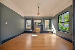 2230 Capitol Ave, Sacramento, CA 95816 - Photo 29