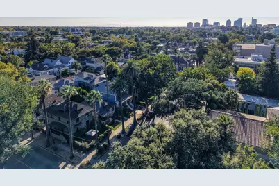 2230 Capitol Avenue, Sacramento, CA 95816 - Photo 69