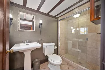 2230 Capitol Avenue, Sacramento, CA 95816 - Photo 35