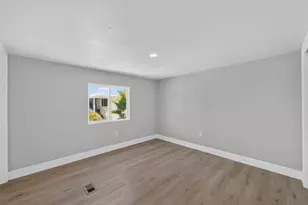 Huckleberry Ln, Sacramento, CA 95828 - Photo 33