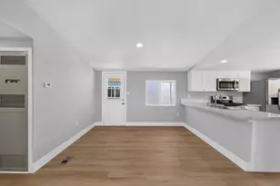 Huckleberry Ln, Sacramento, CA 95828 - Photo 23
