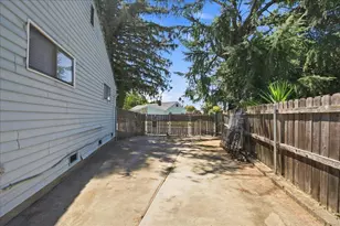 4951 Southeast Pkwy, Sacramento, CA 95823 - Photo 29