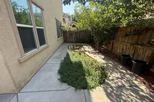 2217 Novi Dr, Riverbank, CA 95367 - Photo 7