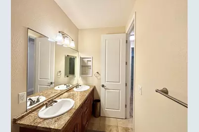 6407 Elder Creek Road, Sacramento, CA 95824 - Photo 17