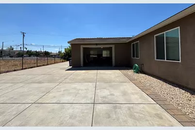 6407 Elder Creek Road, Sacramento, CA 95824 - Photo 37