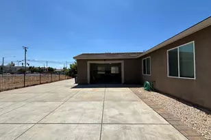6407 Elder Creek Rd, Sacramento, CA 95824 - Photo 37
