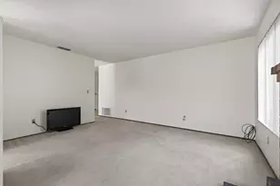 7613 McTavish Cir, Sacramento, CA 95828 - Photo 13